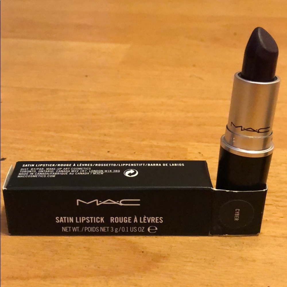 Mac satin lipstick “cyber”